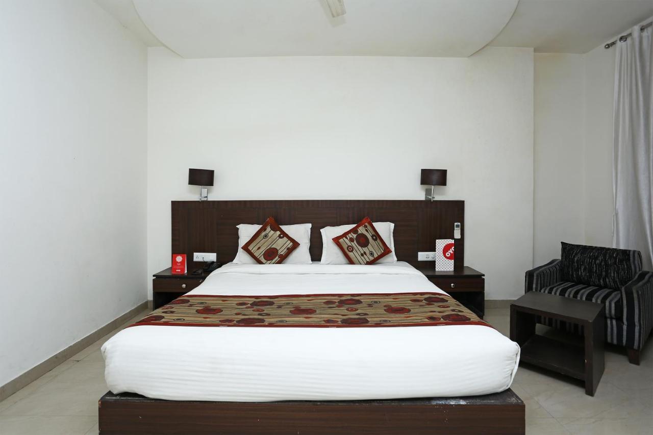 Capital O 3600 Hotel Royal Windsor Kāthgodām Zewnętrze zdjęcie