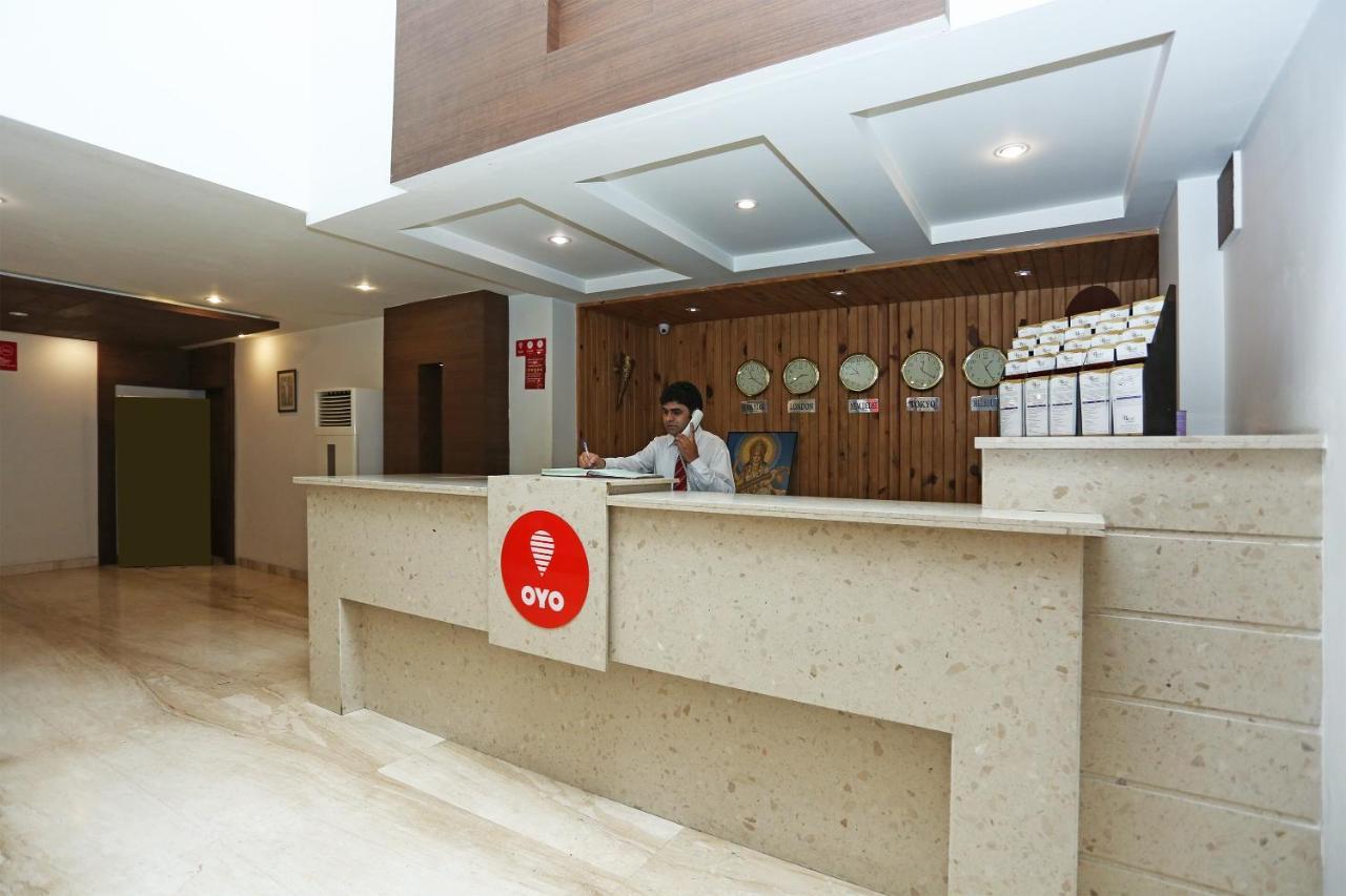 Capital O 3600 Hotel Royal Windsor Kāthgodām Zewnętrze zdjęcie